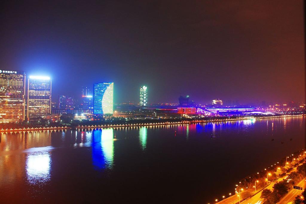 U Hotel Apartment Guangzhou Bagian luar foto