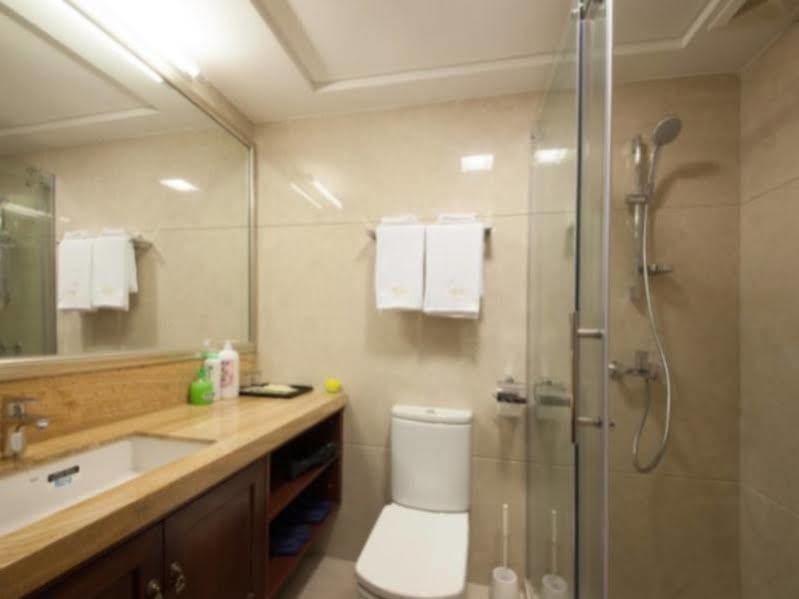 U Hotel Apartment Guangzhou Bagian luar foto
